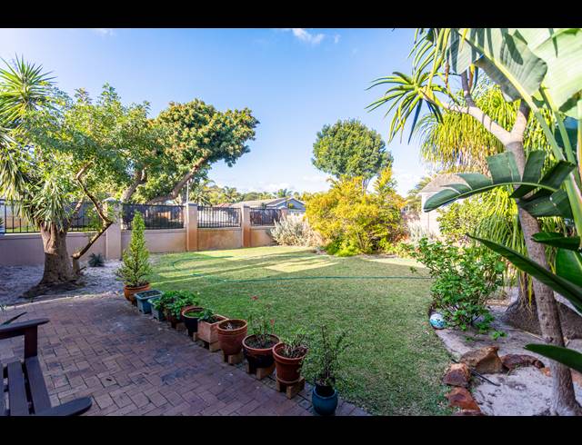 4 BEDROOM HOUSE FOR SALE IN AMANDELRUG